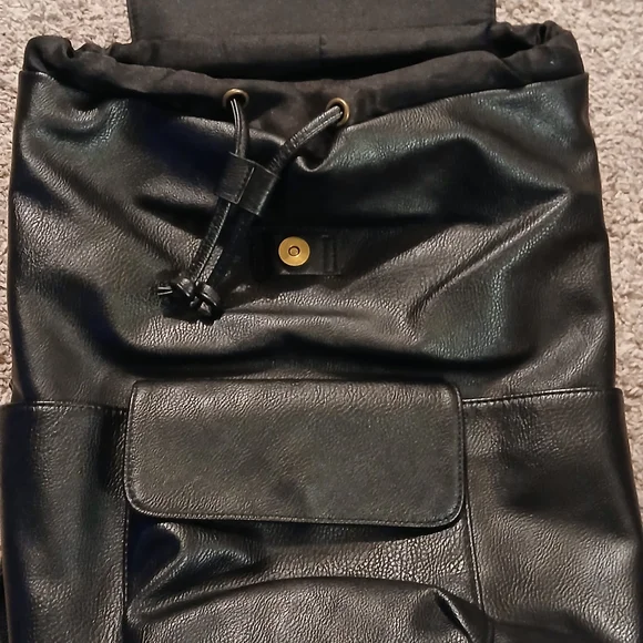 Black Leather Backpack - Picture 8 of 8
